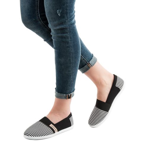 Slipony W Paski r.39 na Arena.pl