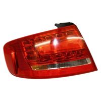 LAMPA TYLNA LEWA AUDI A4 B8 2007 2008 2009 2010 2011 2012 2013 2014 2015