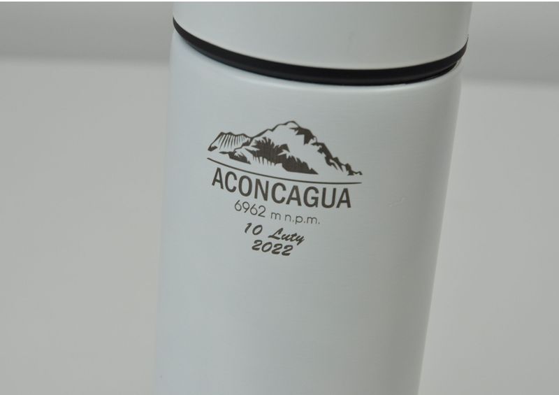 Termos 470 ml logo, grawer BIAŁY 50szt. 6 cm x 22,5 cm zdjęcie 5