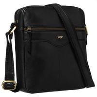 jednokomorowa listonoszka męska ze skóry naturalnej w czarnym kolorze