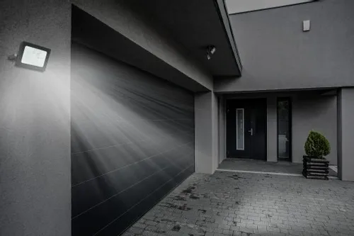 HALOGEN Naświetlacz LAMPA LED 20W IP65 Reflektor na Arena.pl