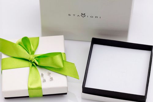 srebrne małe kolczyki z cyrkonią na Arena.pl