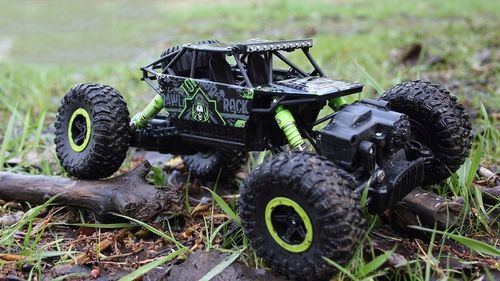 ZABAWKA ZDALNIE STEROWANY JEŻDŻĄCY HB CRAWLER 4WD ZDALNIE STEROWANY LED na Arena.pl