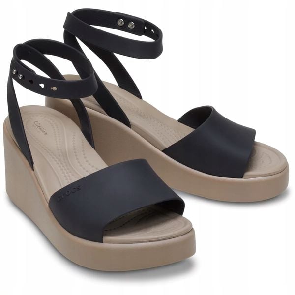 Damskie Sandały Koturn Crocs Brooklyn Ankle Strap 209406 Wedge 37-38 zdjęcie 2