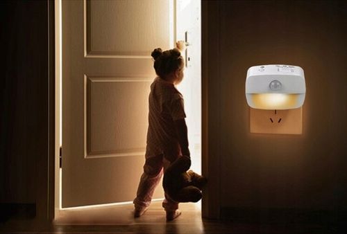 Lampka nocna DO GNIAZDKA LED z czujnikiem 3 TRTBY ŚWIATŁA ruchu kontaktu na Arena.pl