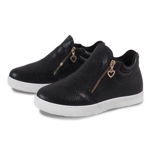 881-4 Black r.38 na Arena.pl