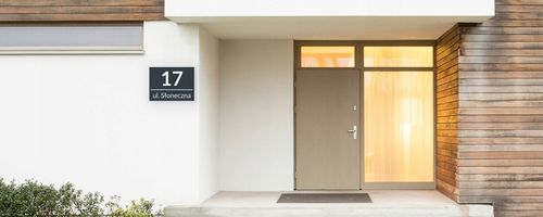 NIERDZEWNY NUMER NA DOM 40x30cm TABLICZKA ADRESOWA ANTRACYT + DYSTANSE na Arena.pl