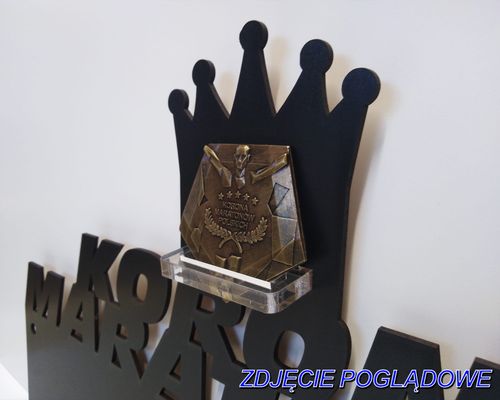 Wieszak na medale KORONA PÓŁMARATONÓW twoje imię dowolny tekst 283.3 na Arena.pl