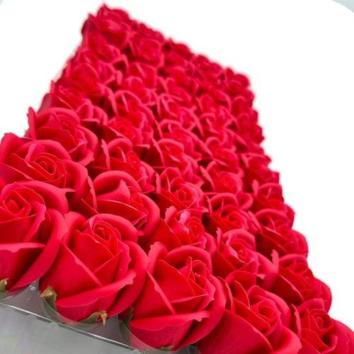 Róże mydlane czerwone flower box 50 sztuk główki z szypułką do bukietów na Arena.pl