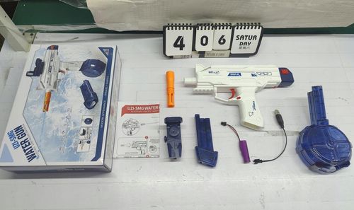 PISTOLET NA WODĘ ELEKTRYCZNY MIOTACZ DLA DZIECI SIKAWKA KARABIN AUTOMAT na Arena.pl