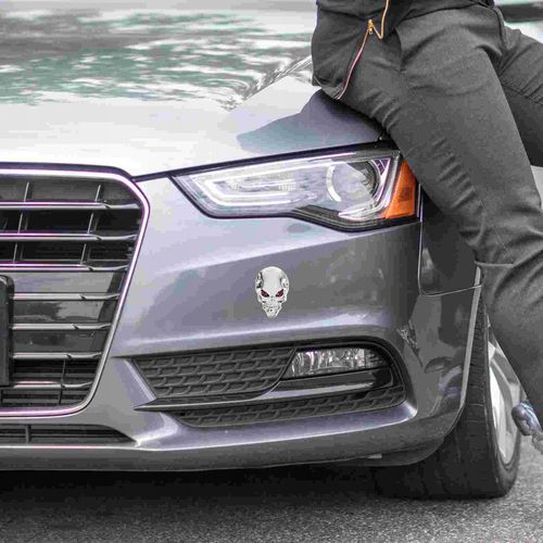 Naklejka Samochód Motor Emblemat Skull Czacha Srebrna Czerwone Oczy Chrom na Arena.pl