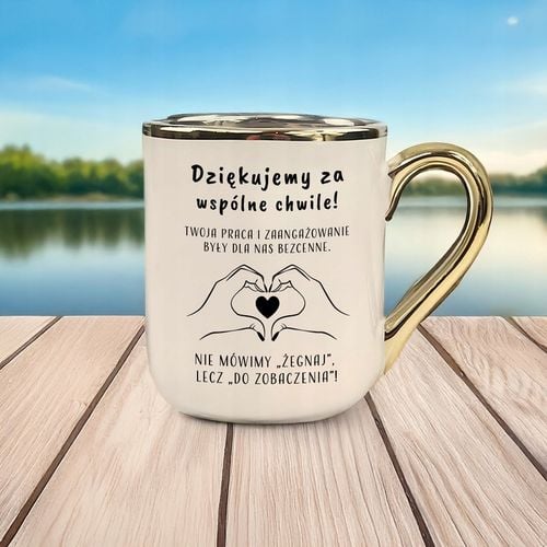 KUBEK W PUDEŁKU PREZENT POŻEGNANIA ODEJŚCIA DLA KOLEŻANKI PRACY SERCE Z RĄK na Arena.pl