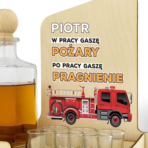 Karafka WÓZ STRAŻACKI kieliszki prezent na URODZINY dla strażaka zdjęcie 2