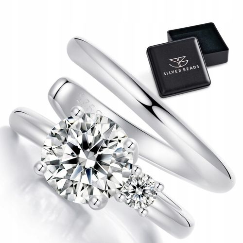 KM69 Srebrna nausznica z Moissanitami 0,5 ct 0,03 ct na Arena.pl