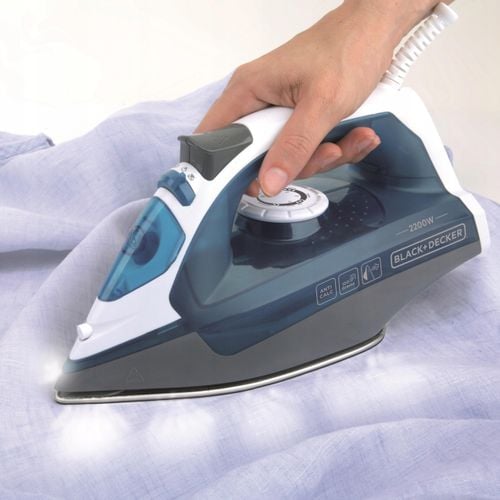Żelazko parowe BLACK & DECKER BXIR2200E Niebieski na Arena.pl