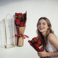 Róża na Dzień Kobiet Bukiet Czerwonych Róż Led Świecący Box Prezent