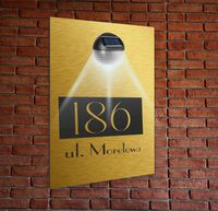 TABLICZKA ADRESOWA złota oświetlona pionowa numer domu 40x30 dibond