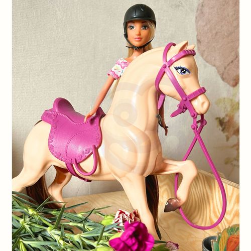 WOOPIE ROYAL Zestaw Urocza Lalka z Koniem + Akcesoria na Arena.pl