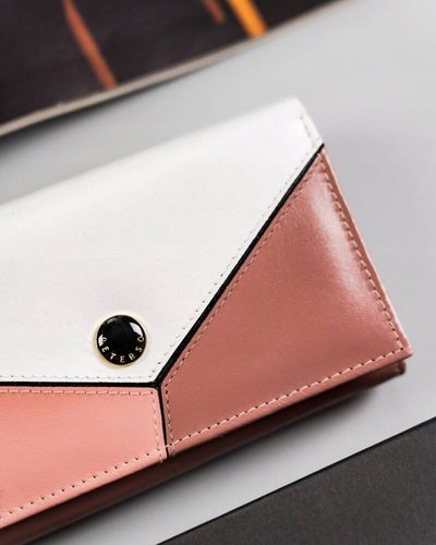 średnich rozmiarów portfel damski ze skóry naturalnej - peterson na Arena.pl