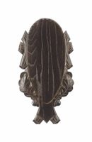 Rzeźbiony dąb z tarczą jelenia - 36x19 ciemny