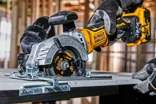 Pilarka tarczowa DEWALT DCS571N na Arena.pl