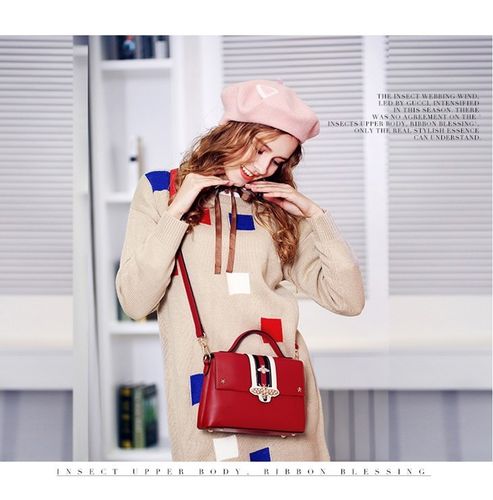 Oryginalny kuferek ecru na Arena.pl