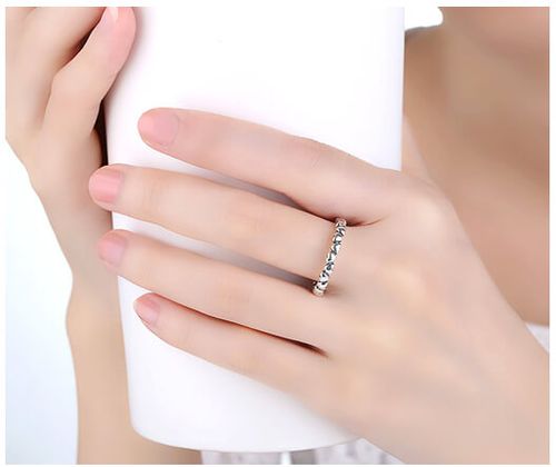 Srebrny pierścionek Staviori na Arena.pl