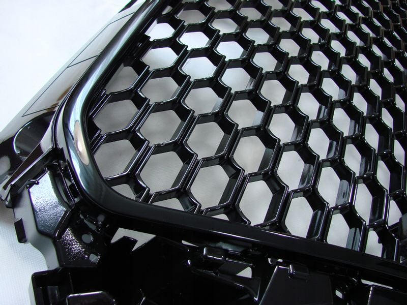 GRILL ATRAPADO  Audi A3 8V OD 2012 DO 2016 Roku RS3 LOOK CZARNY POŁYSK  PDC zdjęcie 4
