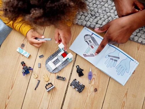 76212 - lego super heroes - laboratorium shuri na Arena.pl