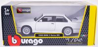 1:24 bmw m3 (e30) 1988 white w/ stripe 4309