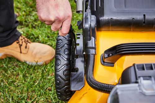 kosiarka do trawy akumulatorowa 48cm 2*18v 2*5.0*ah - dw dcmw564p2 na Arena.pl