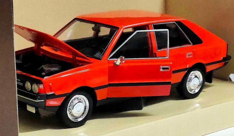 welly polonez 1:24 1247 zdjęcie 10