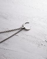 Srebrny wisiorek LUNULA