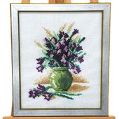 Obraz Haftowany Ręcznie – Kwiaty w Zielonym Wazonie 24x20 cm