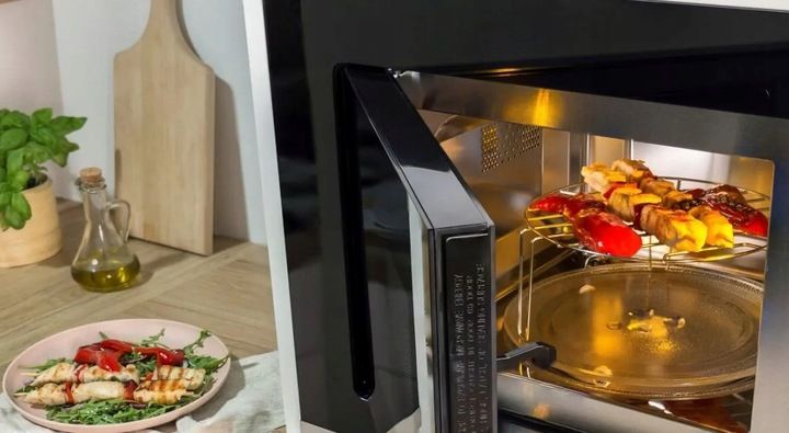 Kuchenka mikrofalowa Gorenje MO20A4BH zdjęcie 8