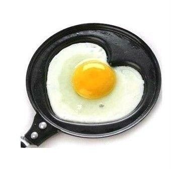 Patelnia serduszko - mała na Arena.pl