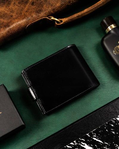 Skorzany portfel meski z systemem RFID na Arena.pl