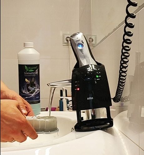 1L BIOPRETTA PŁYN CZYSZCZĄCY DO GOLAREK wyposażonych w bazę CCR I 95% na Arena.pl