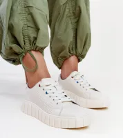 Beżowe skórzane sneakersy Zvonka 40