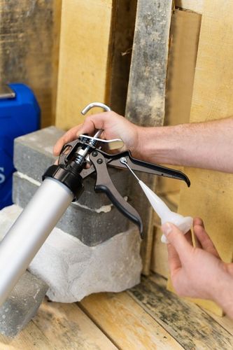 PISTOLET WYCISKACZ do mas silikonu tubowy do masy uszczelniaczy 600ml na Arena.pl