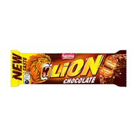 Lion Nadziewany wafel z karmelem i płatkami oblany mleczną czekoladą 42 g