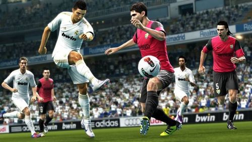 PES 2013 - PRO EVOLUTION SOCCER [PS3] U na Arena.pl