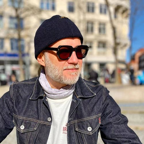 OKULARY PRZECIWSŁONECZNE filtr UV400 szare damskie męskie + ETUI + ŚCIERKA na Arena.pl