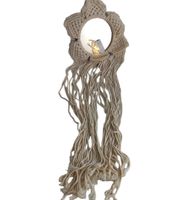 makrama wisząca  z lustrem i lampkami