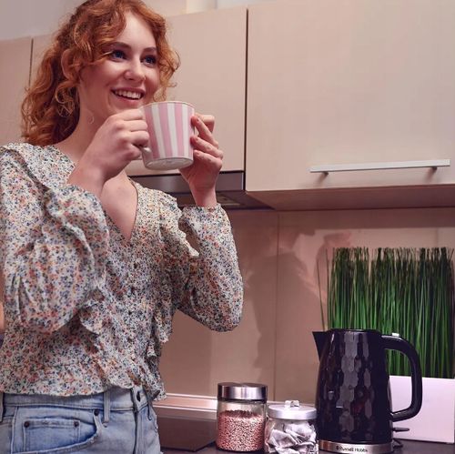 Czajnik elektryczny Russell Hobbs 26051-70 1,7l 2400W czarny na Arena.pl