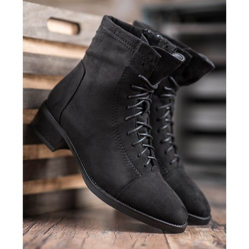 Wiązane Botki r.40 na Arena.pl