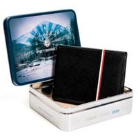 Skórzany portfel z patriotycznym akcentem