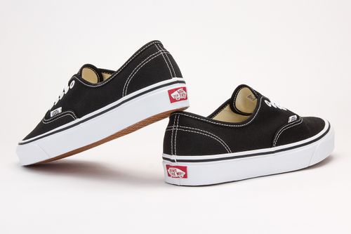 VANS AUTHENTIC > VN000EE3BLK1 - R. 45 na Arena.pl