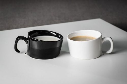 Tonący Kubek Biały na Arena.pl