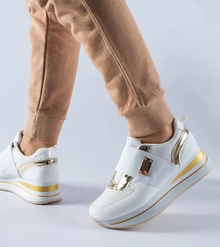 Białe wsuwane sneakersy na platformie Sages 39 na Arena.pl